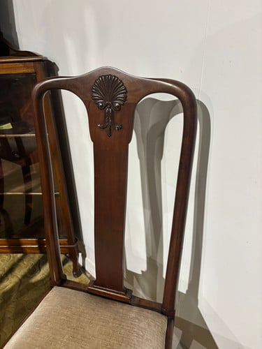 Set Of Four Mahogany Queen Anne Style Dining Chairs