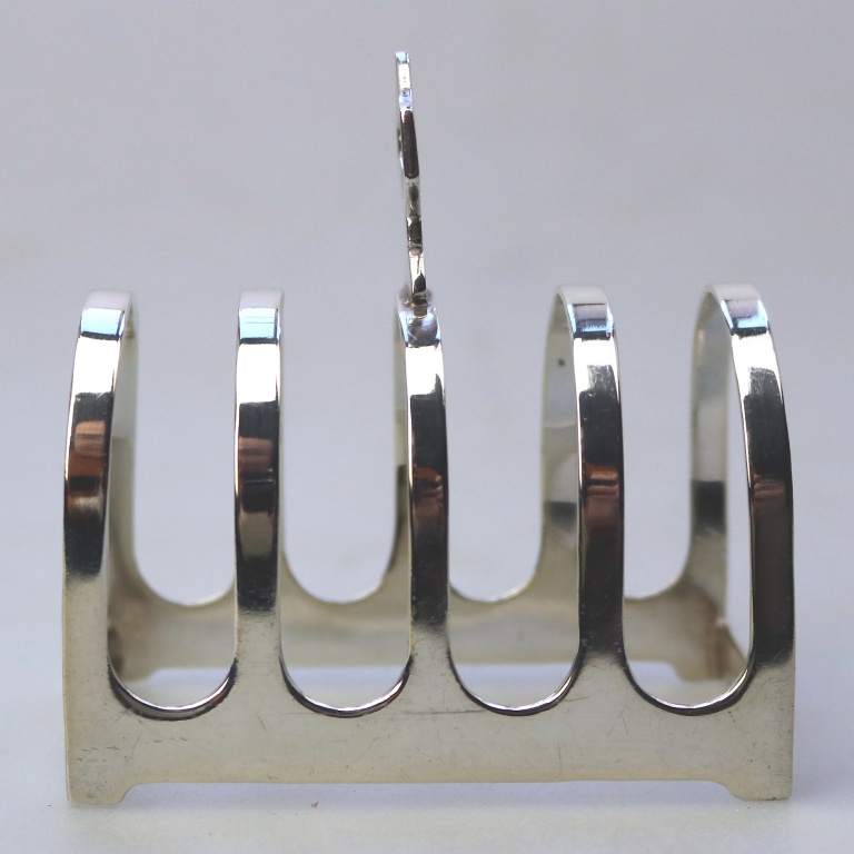 An antique English solid silver 4 division Toast Rack by Edward Viner 55g C.1939 - Image 9