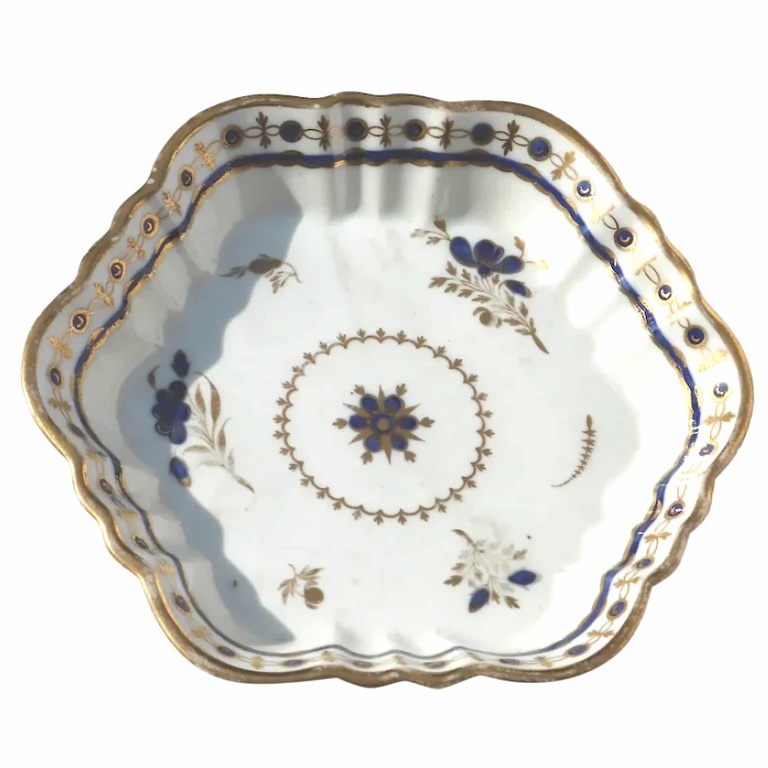 Antique English Georgian Chamberlain's Worcester porcelain Teapot Stand C.18thC