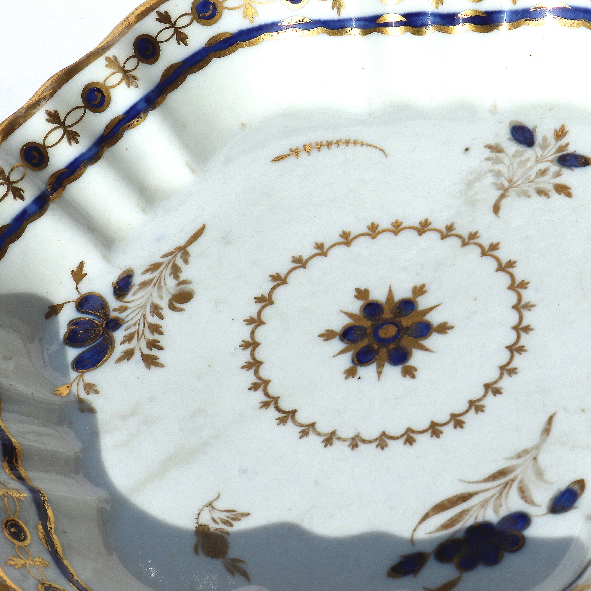 Antique English Georgian Chamberlain's Worcester porcelain Teapot Stand C.18thC