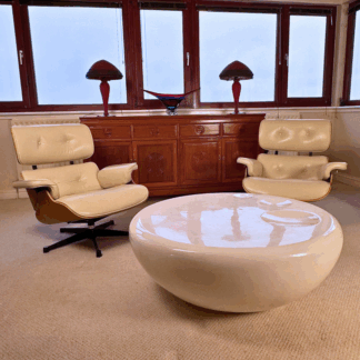 Space Age Coffee Table in the style of Eero Aarnio