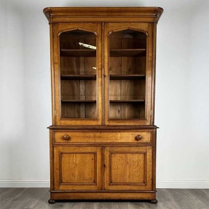 Antique 19th Century Golden Oak Bookcase On Cupboard Of Finest Quality
