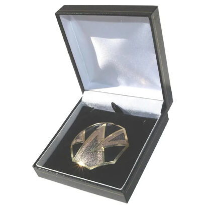 Costume Jewellery: A large quality Art Deco signed Brooch - gift boxed C.20thC - Image 2