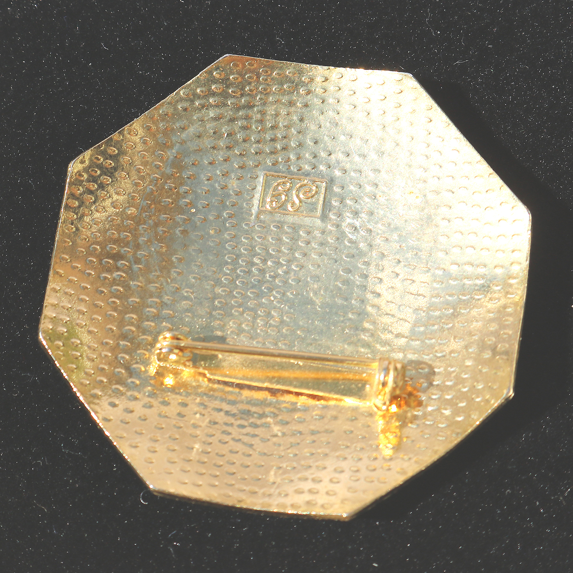Costume Jewellery: A large quality Art Deco signed Brooch - gift boxed C.20thC