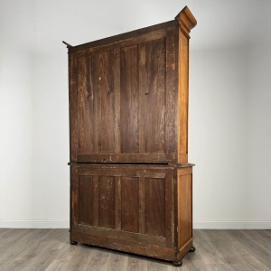 Antique 19th Century Golden Oak Bookcase On Cupboard Of Finest Quality