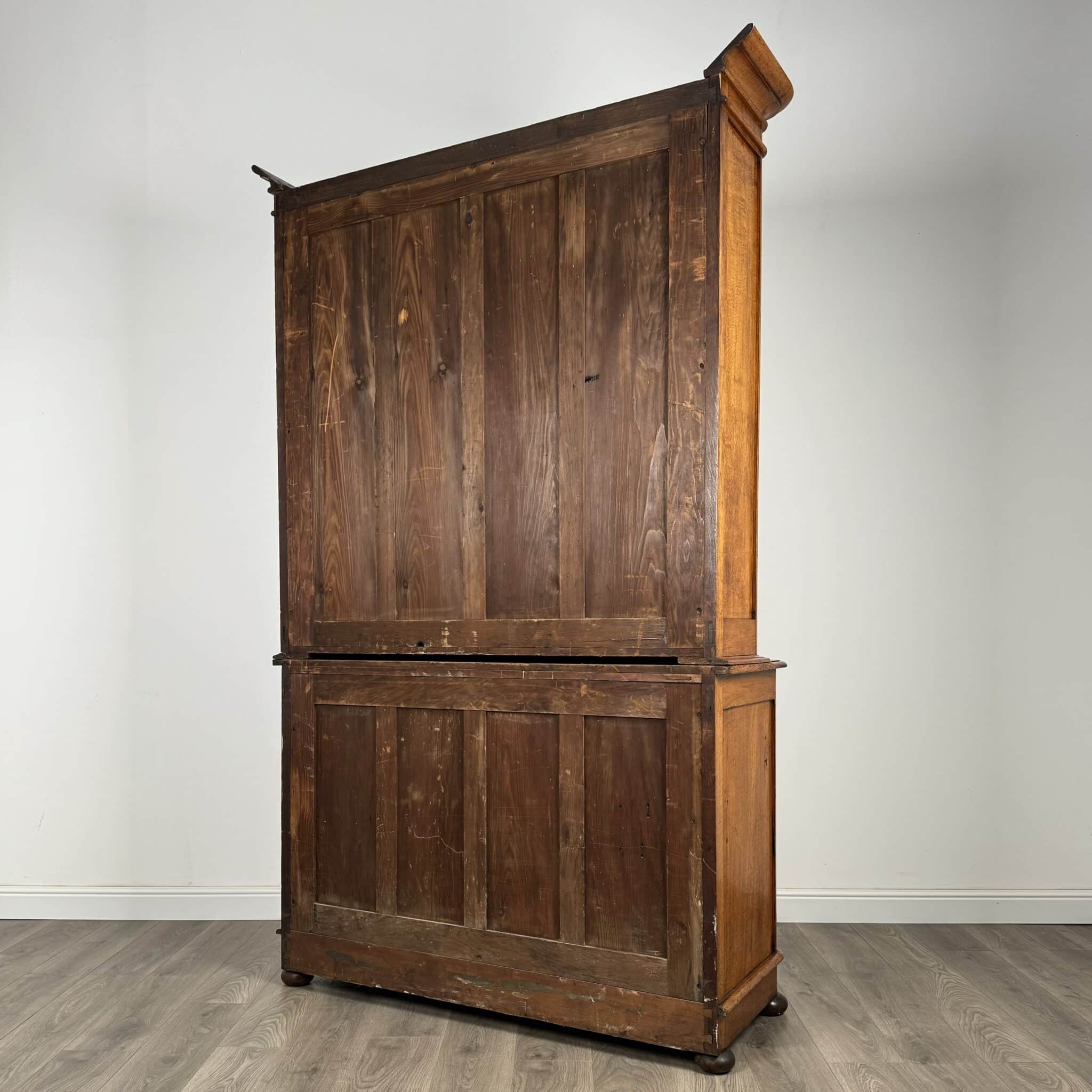 Antique 19th Century Golden Oak Bookcase On Cupboard Of Finest Quality