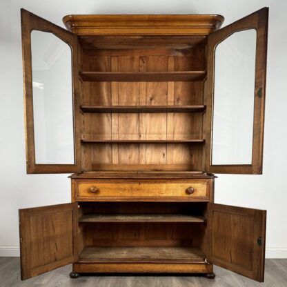 Antique 19th Century Golden Oak Bookcase On Cupboard Of Finest Quality - Image 2