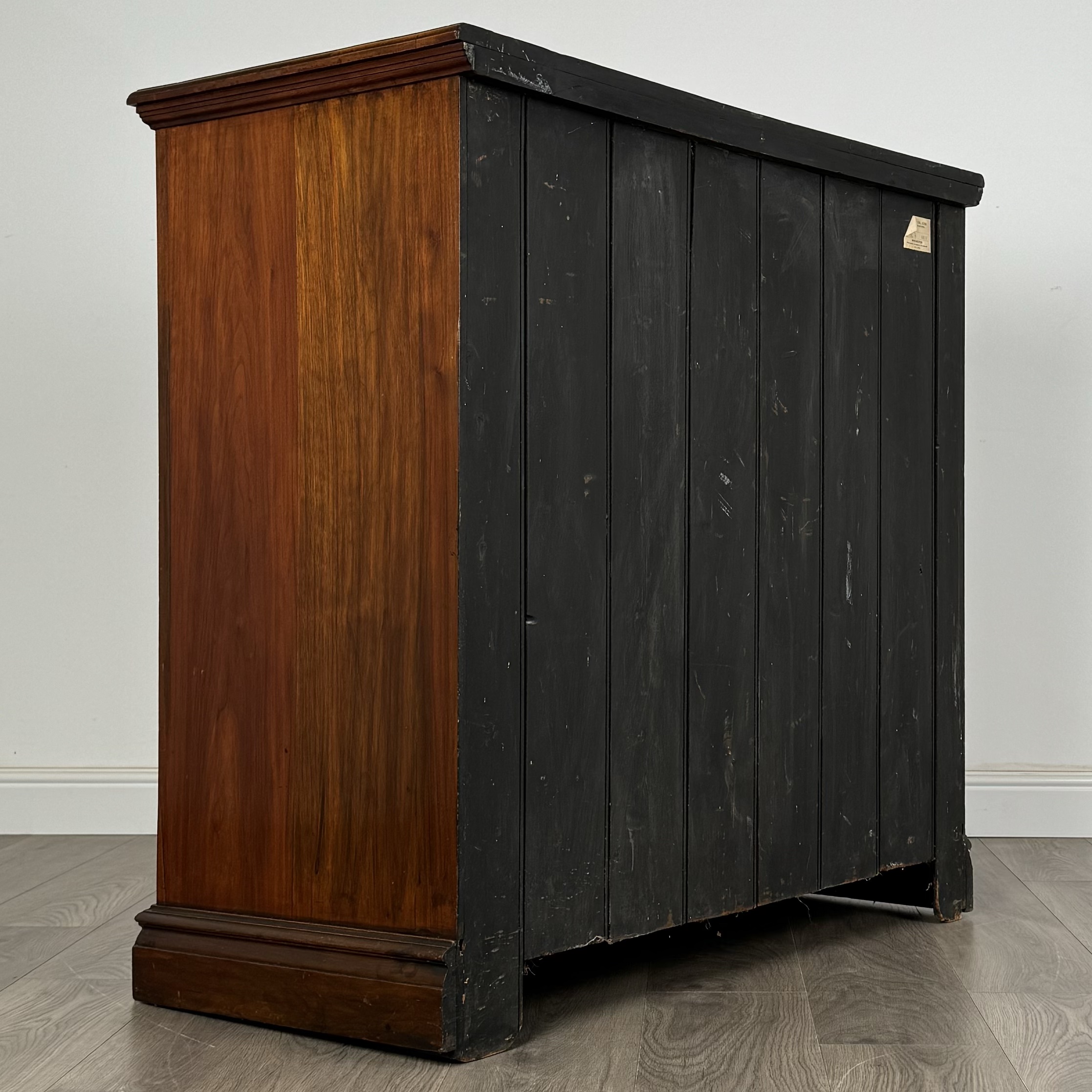 Antique 20th Century Chest Of Drawers In Walnut