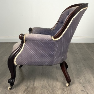Antique 19th Century Button Back Armchair In Mahogany