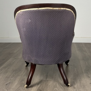 Antique 19th Century Button Back Armchair In Mahogany
