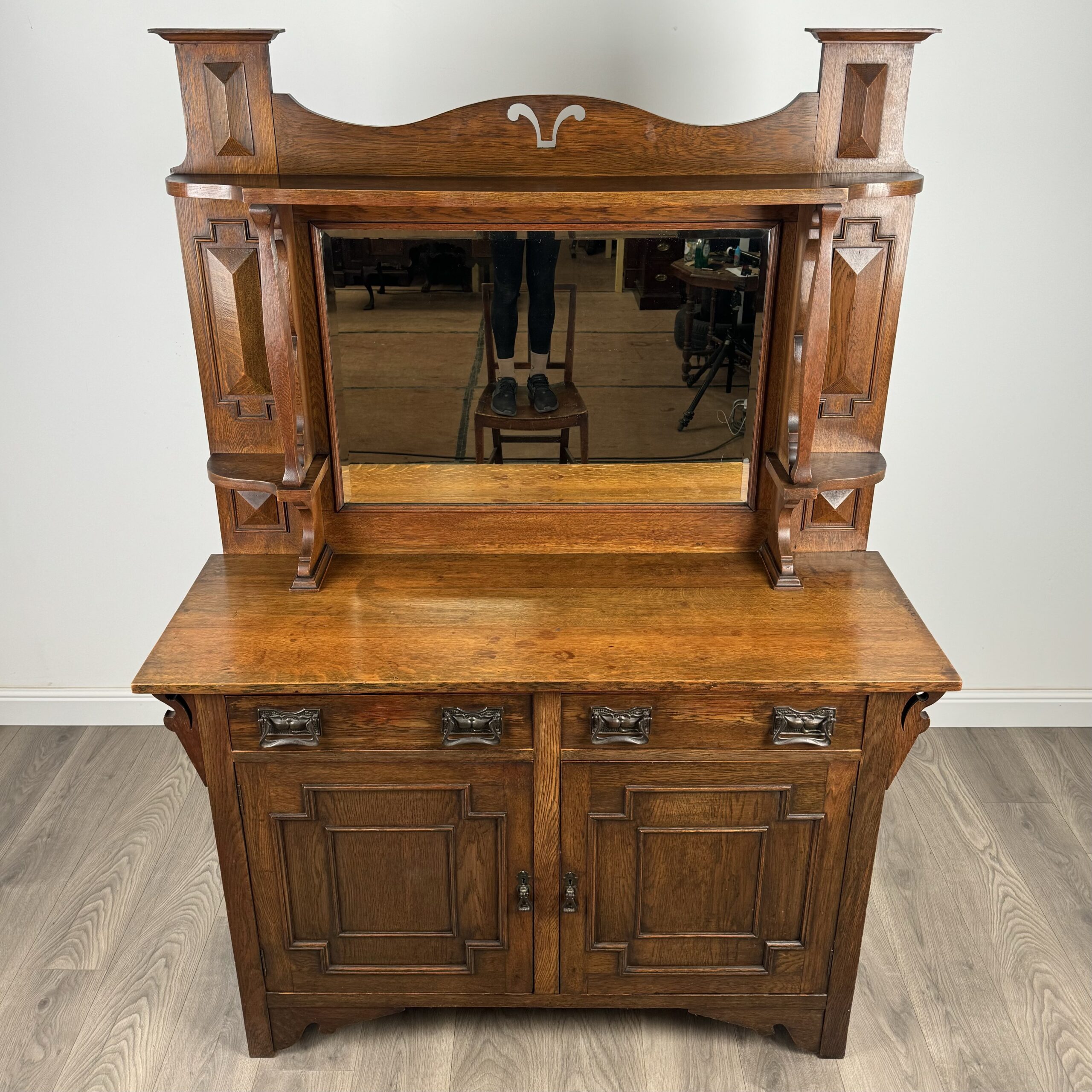 Antique 20th Century Mirror Back Sideboard In Oak