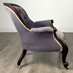 Antique 19th Century Button Back Armchair In Mahogany