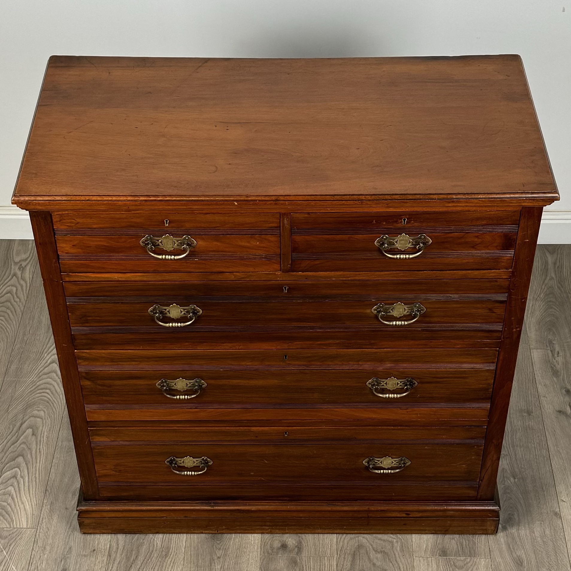 Antique 20th Century Chest Of Drawers In Walnut
