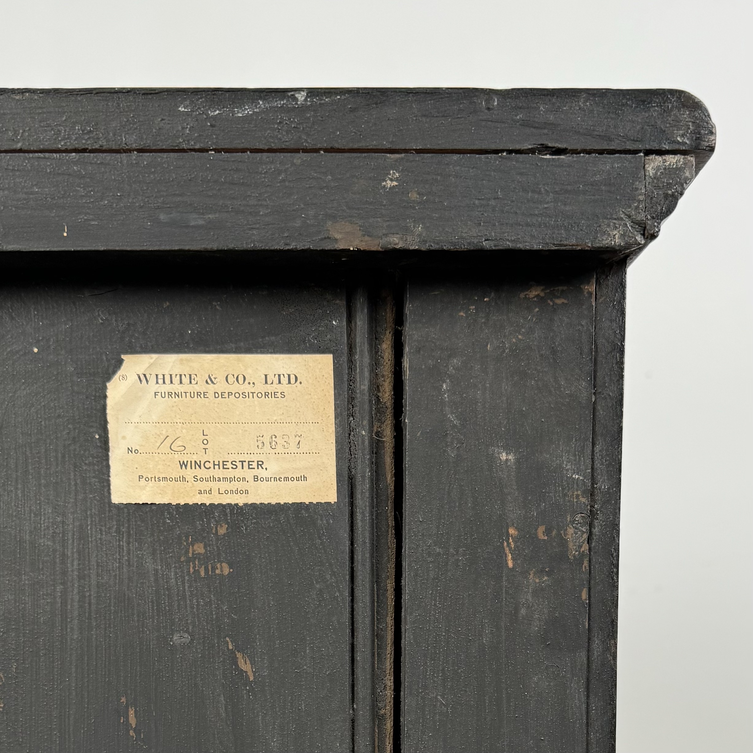 Antique 20th Century Chest Of Drawers In Walnut