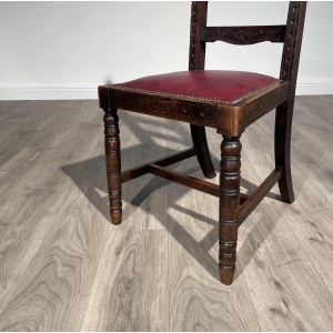 20th Century Pair Of Carved Bedroom Chairs / Hall Chairs In Oak