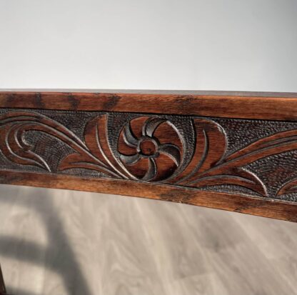 20th Century Pair Of Carved Bedroom Chairs / Hall Chairs In Oak - Image 7