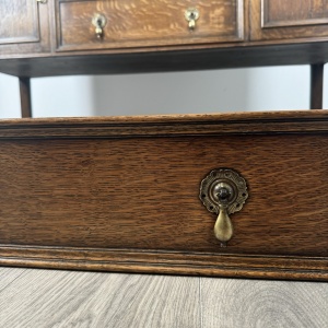 Antique Late 19th Century Queen Anne Style Dresser In Oak