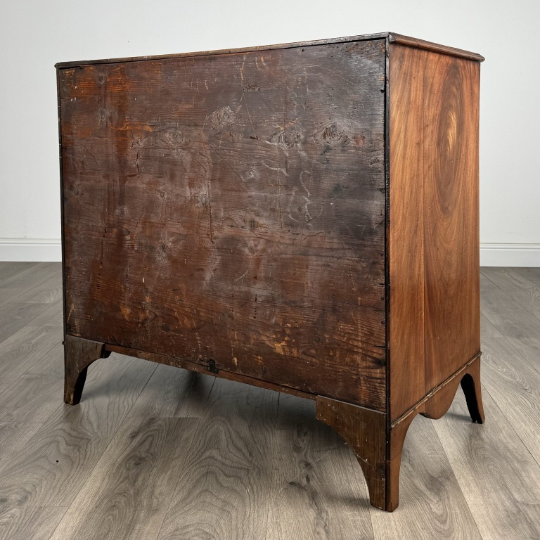 Antique 18th Century Chest Of Drawers In Mahogany - Image 6
