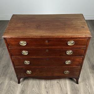 Antique 18th Century Chest Of Drawers In Mahogany