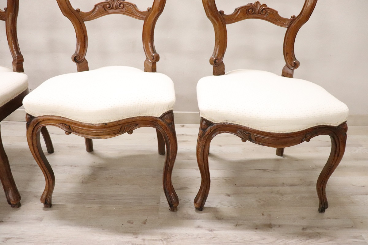 Dining Chairs in Carved Walnut, Mid-19th Century, Set of 4