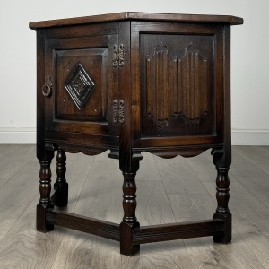 Antique Small 20th Century Old Charm Cupboard In Oak