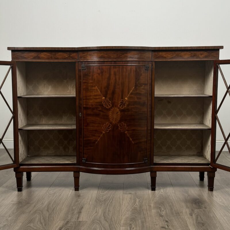 Antique Late 19th Century Inlaid Display Cabinet In Mahogany