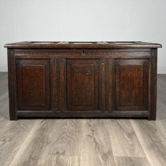 18th Century Fine Quality Coffer In Oak