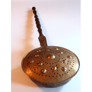 1910s - antique bed warmer made of copper/brass with a wooden handle