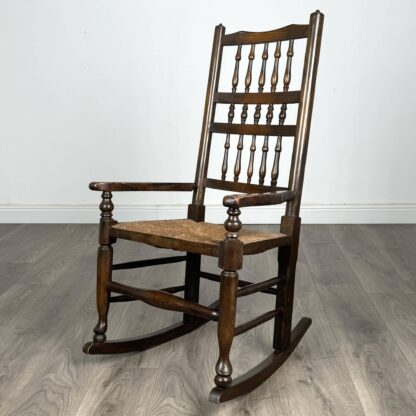 Antique 20th Century Rocking Chair In Oak