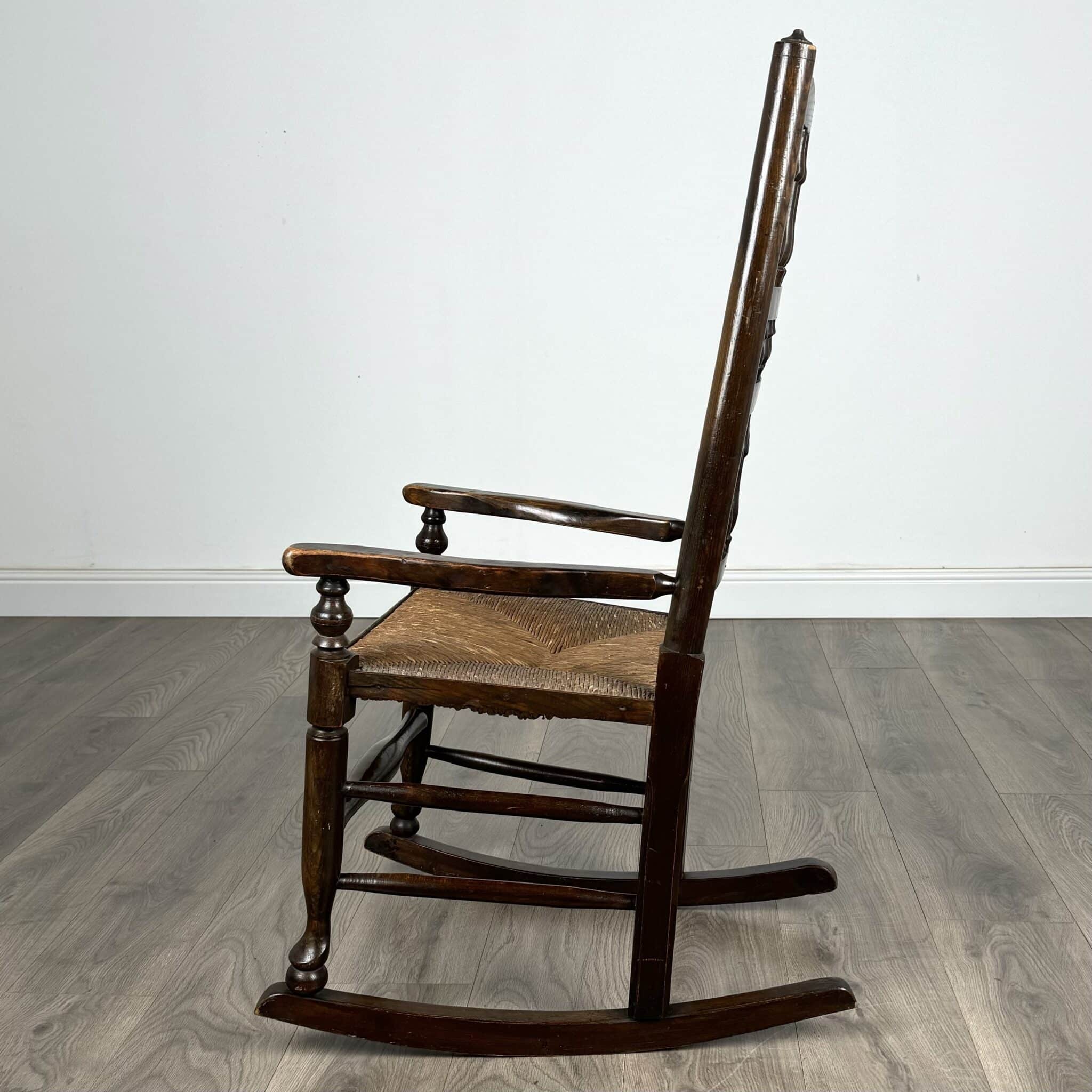 Antique 20th Century Rocking Chair In Oak