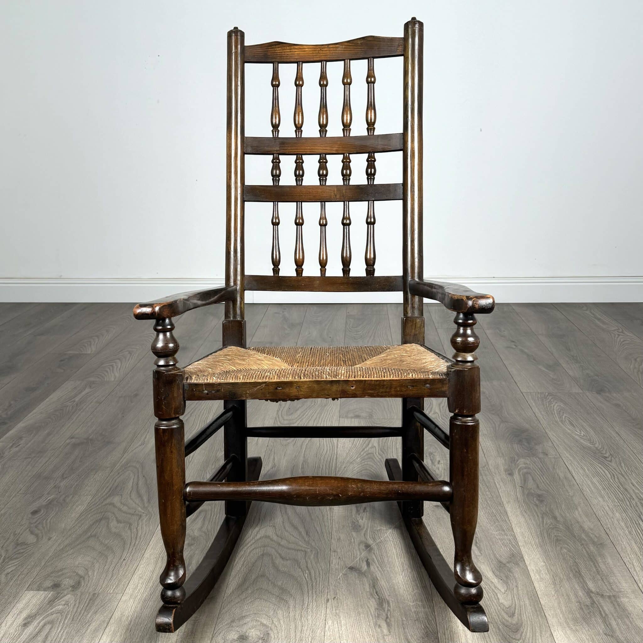 Antique 20th Century Rocking Chair In Oak