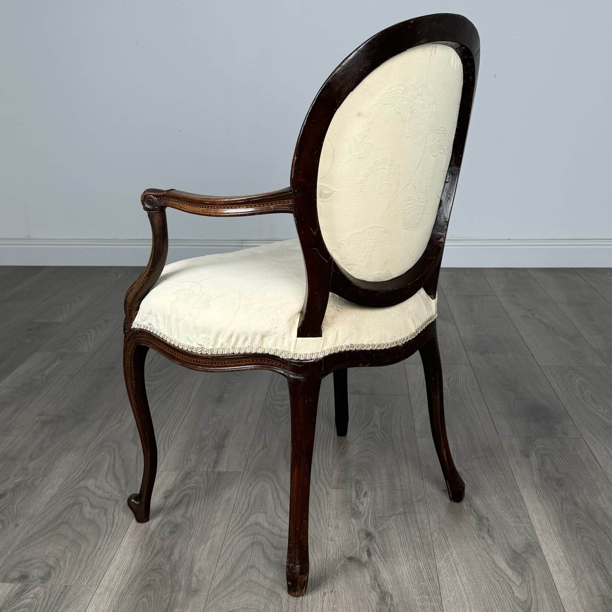 Antique 18th Century Hepplewhite Open Armchair In Mahogany