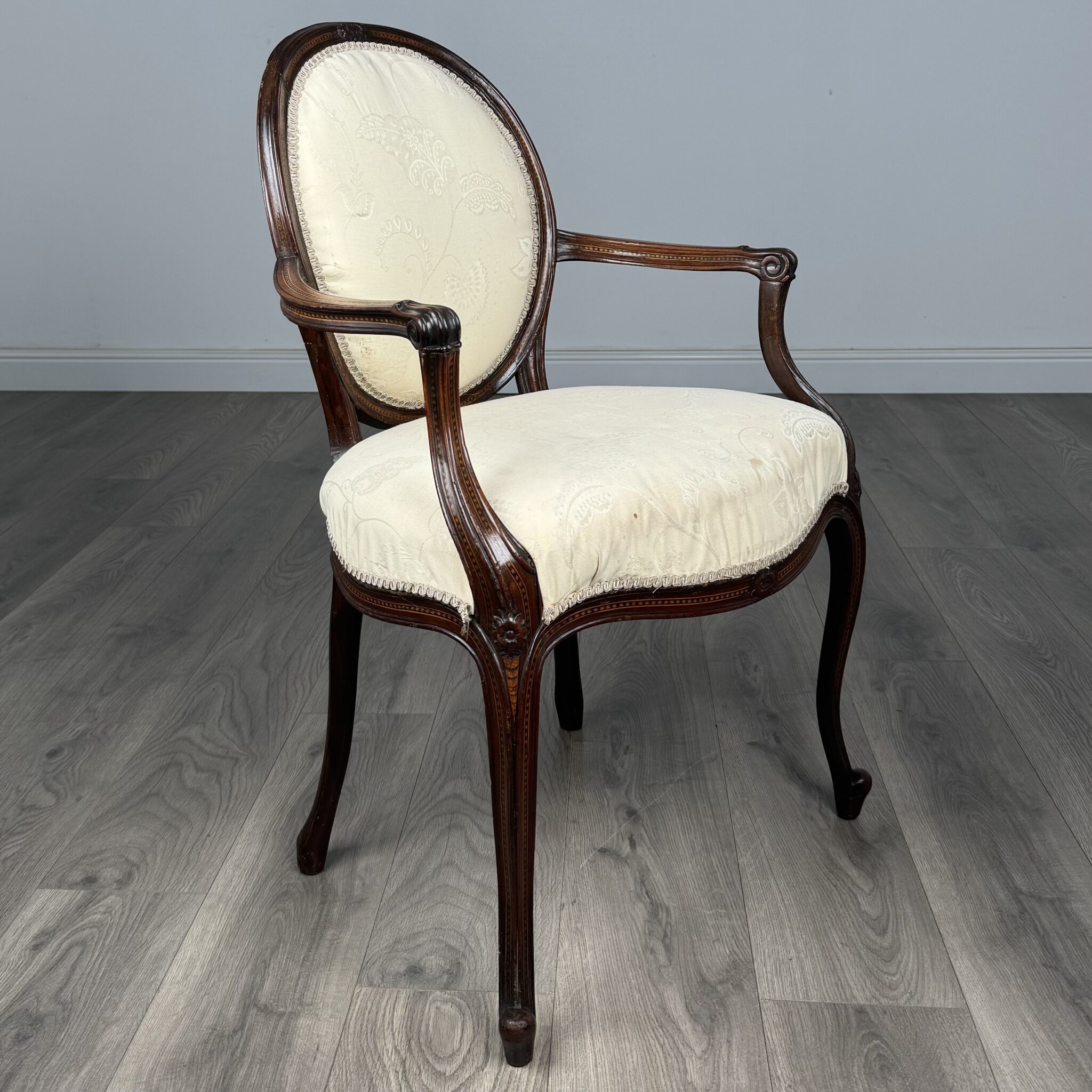 Antique 18th Century Hepplewhite Open Armchair In Mahogany