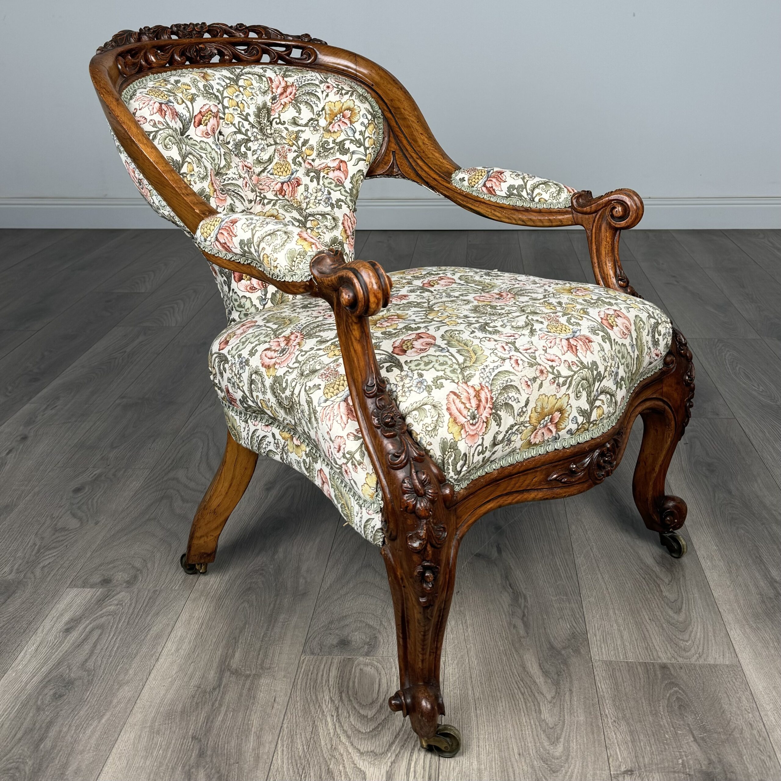 Antique 19th Century Fine Quality Carved Oak Armchair