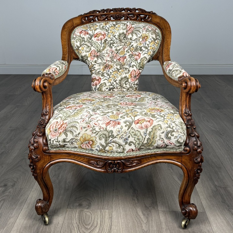 Antique 19th Century Fine Quality Carved Oak Armchair - Image 8