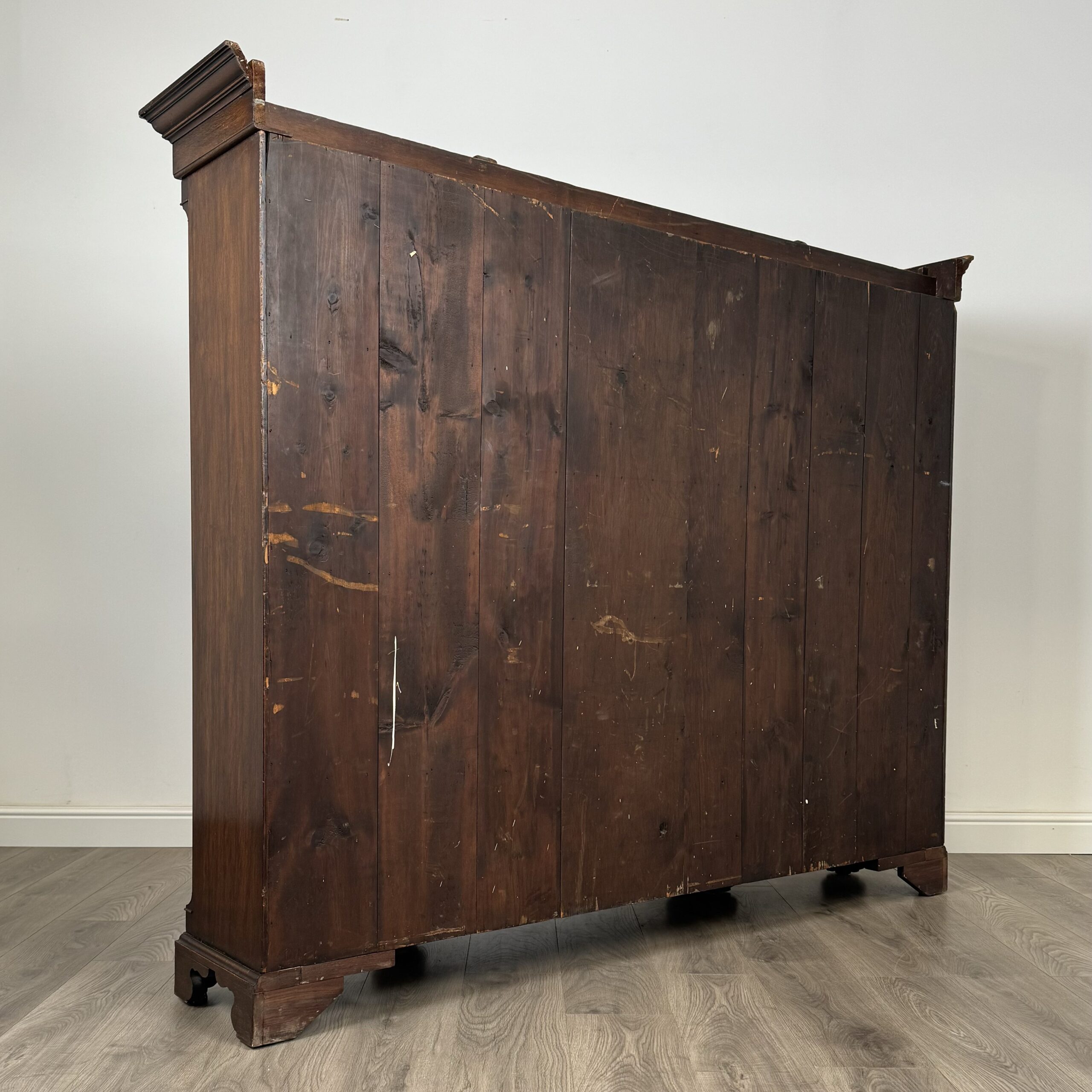 Antique 20th Century Fine Quality Cabinet In Oak