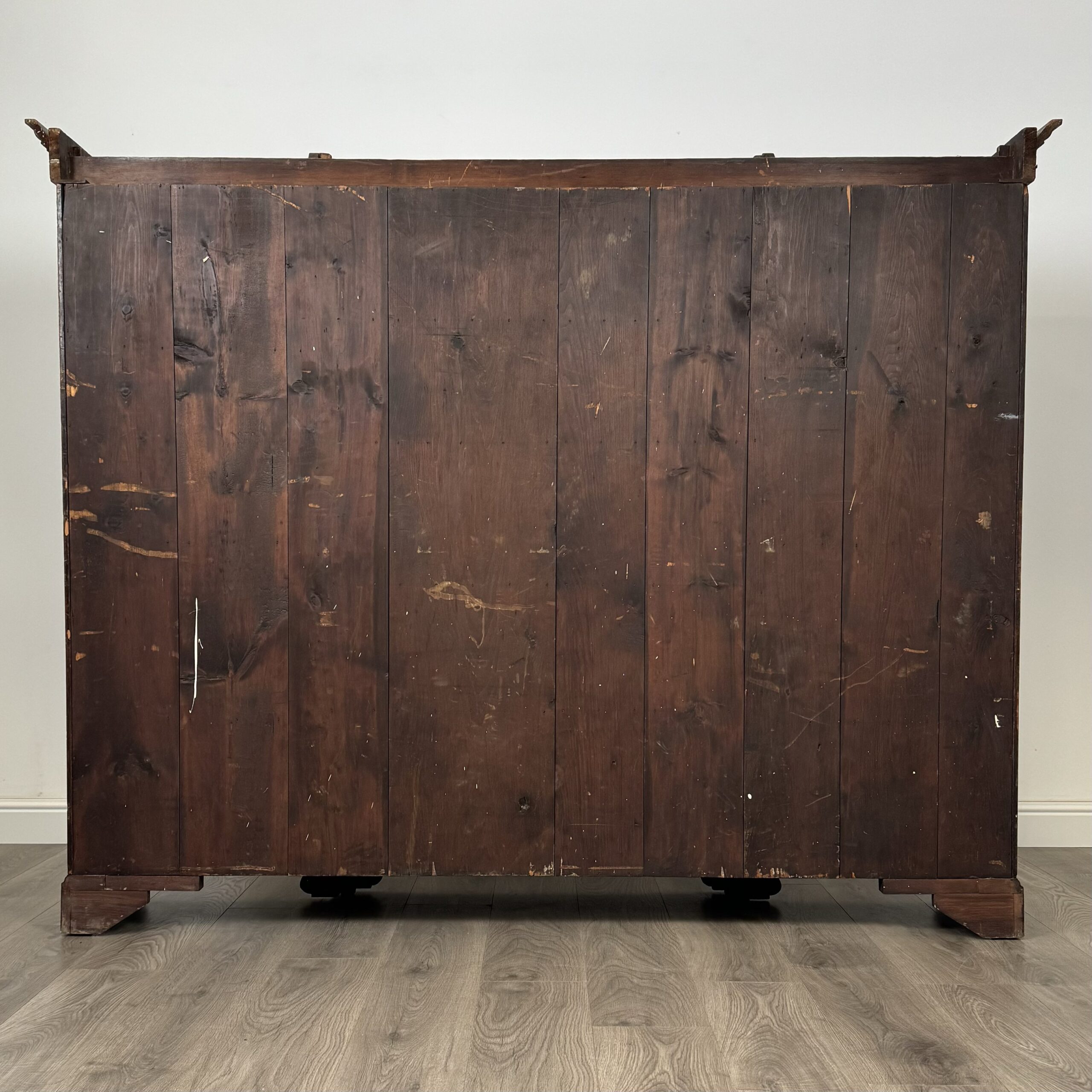 Antique 20th Century Fine Quality Cabinet In Oak