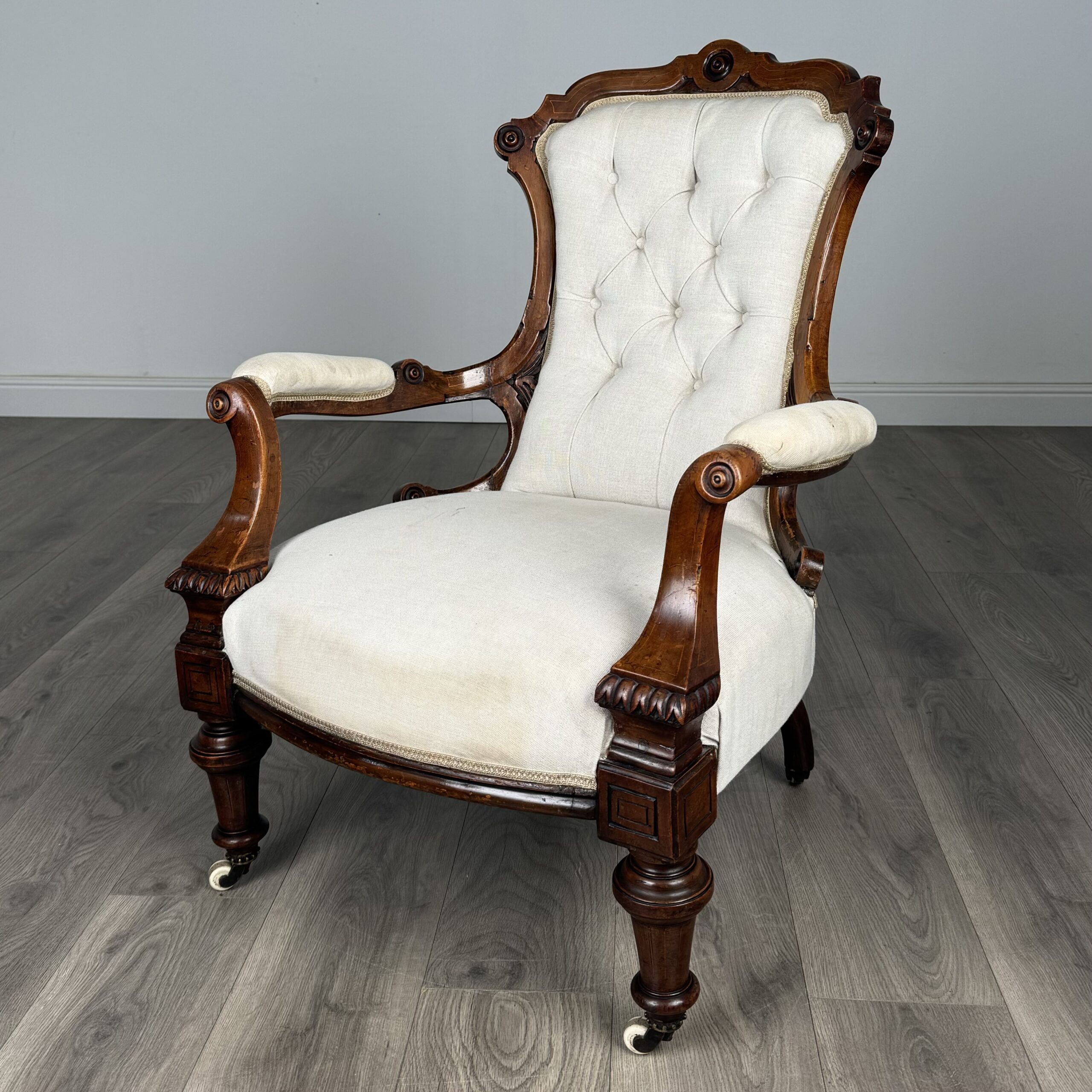 Antique 19th Century Fine Quality Armchair In Mahogany