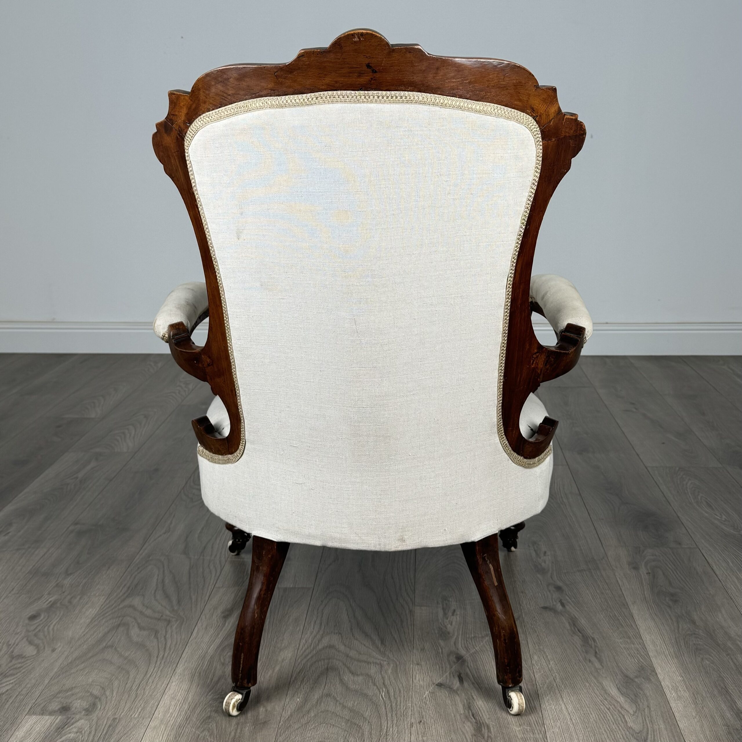 Antique 19th Century Fine Quality Armchair In Mahogany