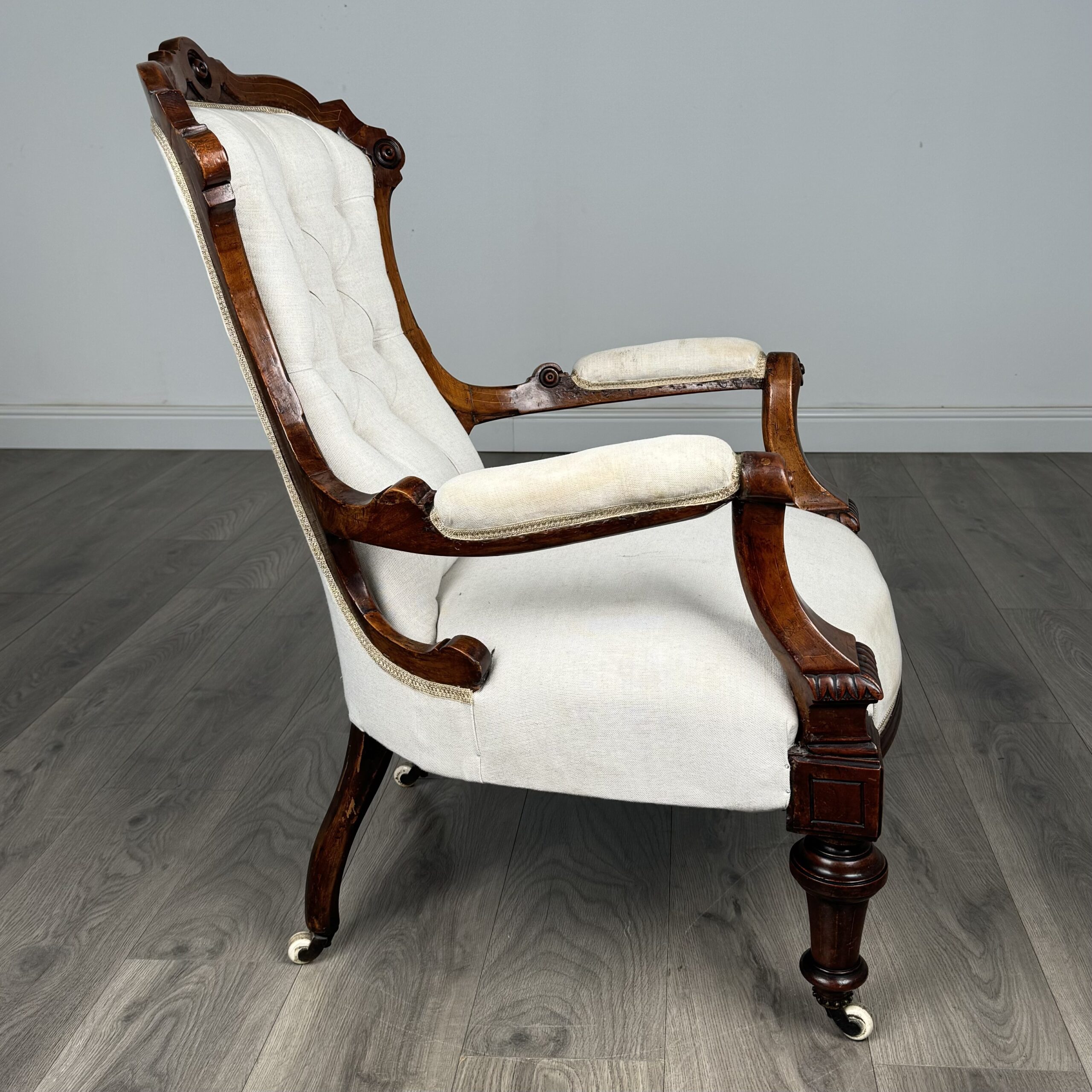 Antique 19th Century Fine Quality Armchair In Mahogany