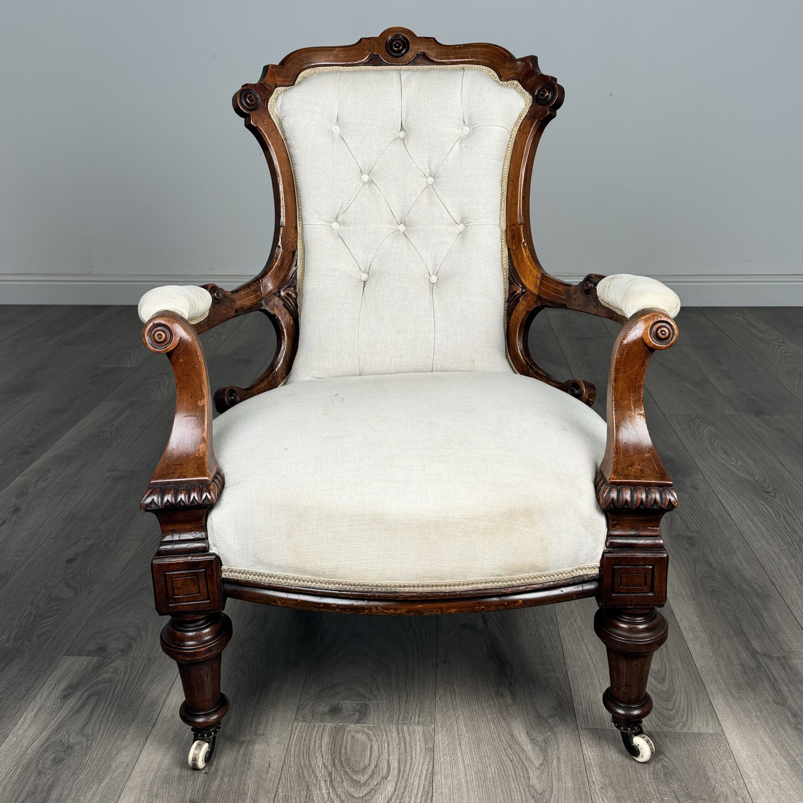 Antique 19th Century Fine Quality Armchair In Mahogany