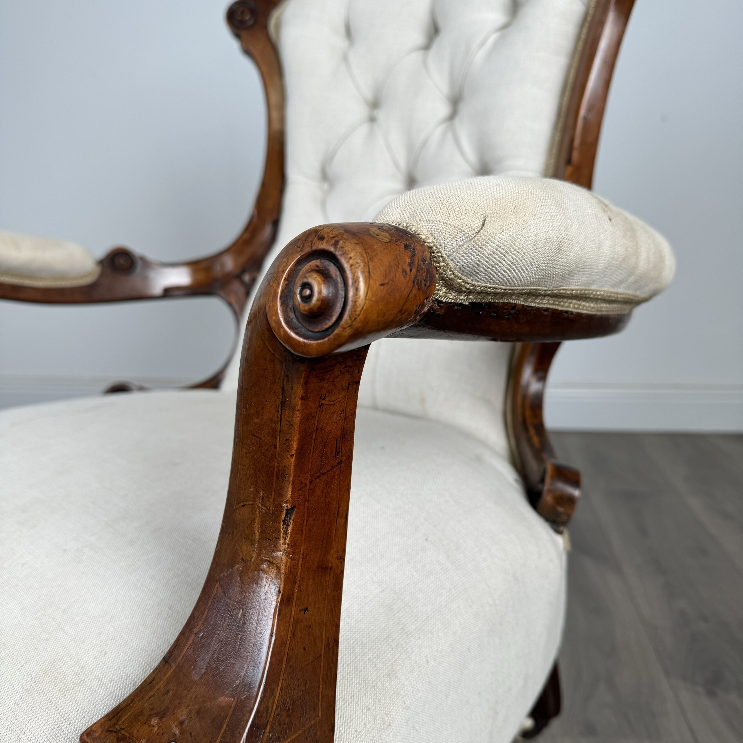 Antique 19th Century Fine Quality Armchair In Mahogany