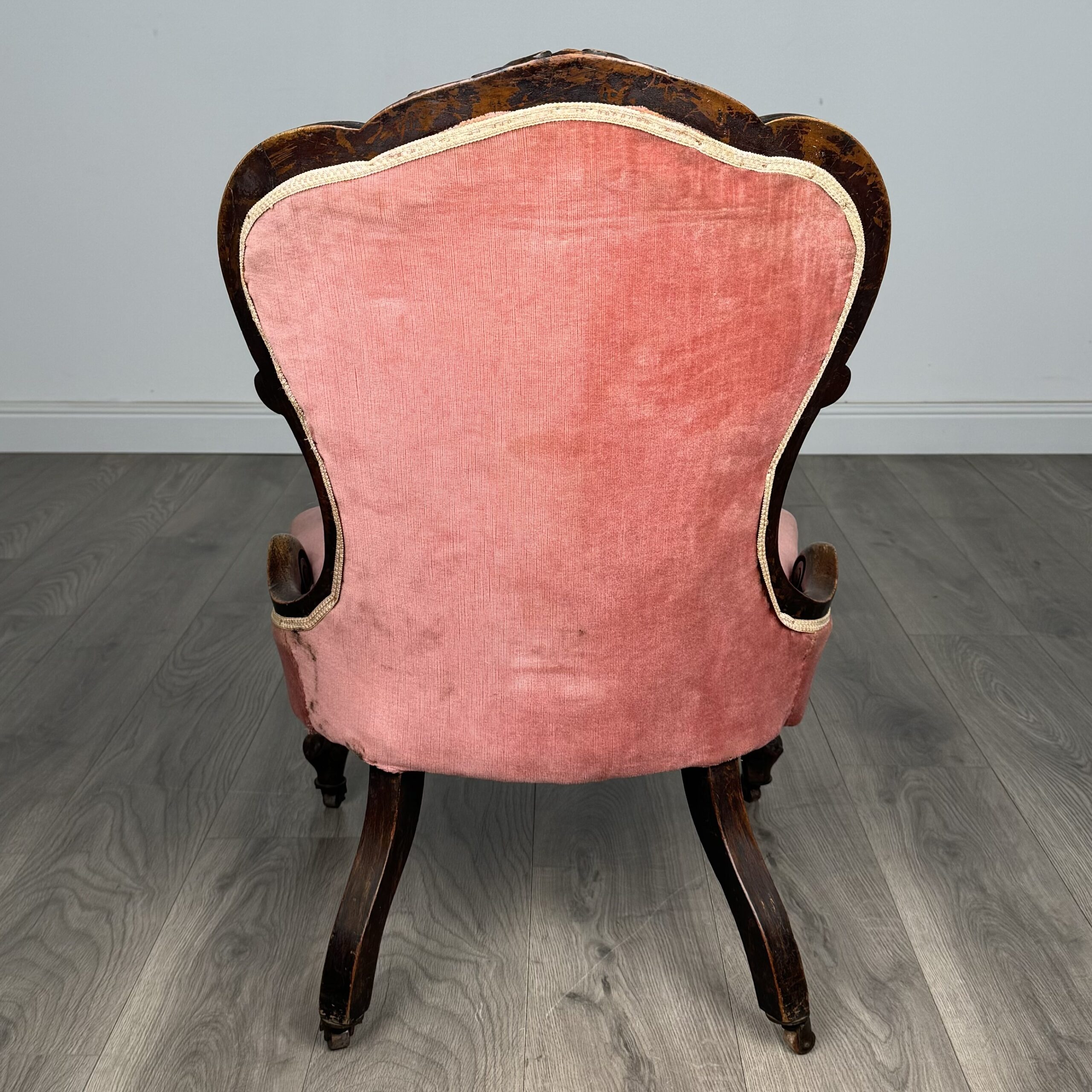 Antique 19th Century Armchair / Nursing Chair In Mahogany