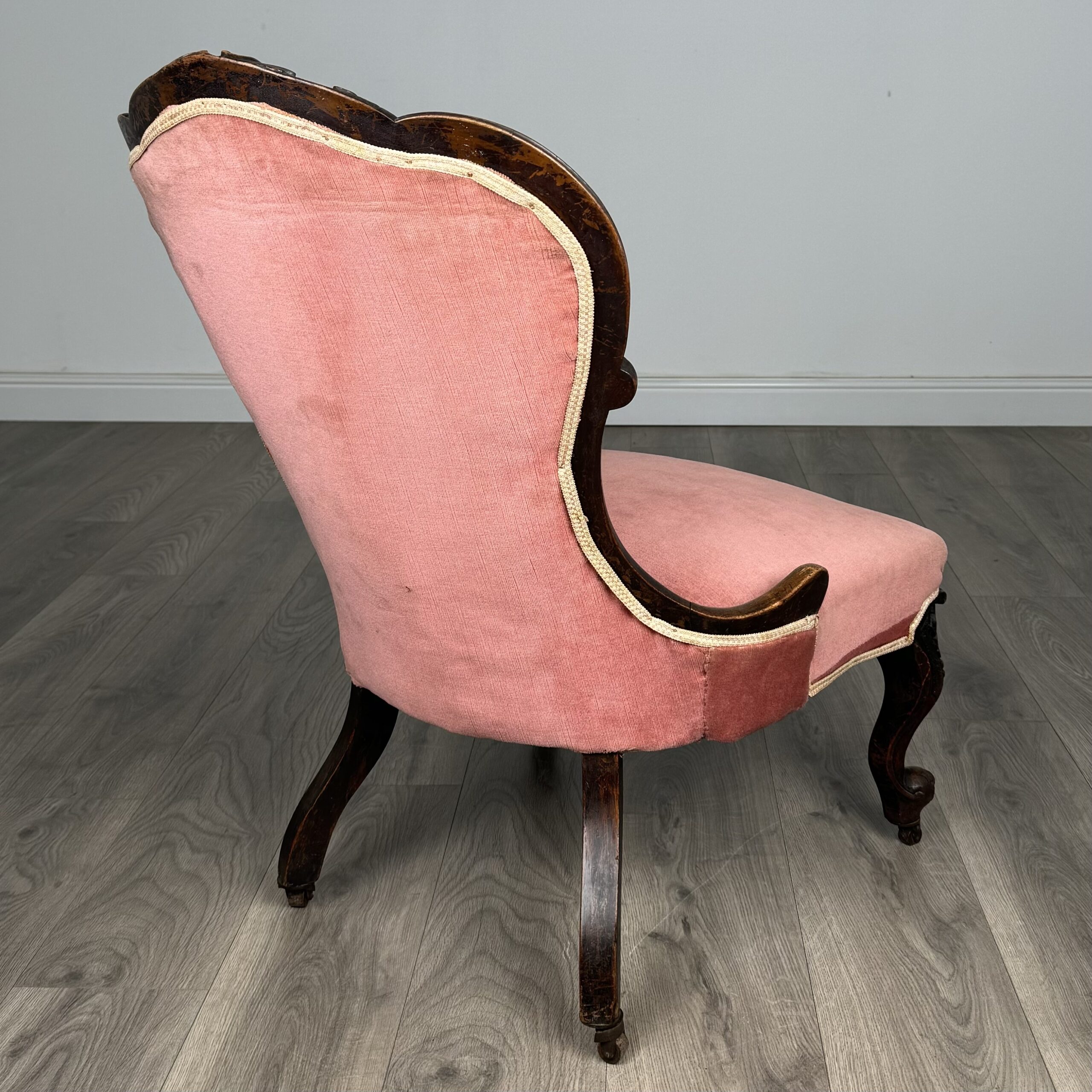 Antique 19th Century Armchair / Nursing Chair In Mahogany