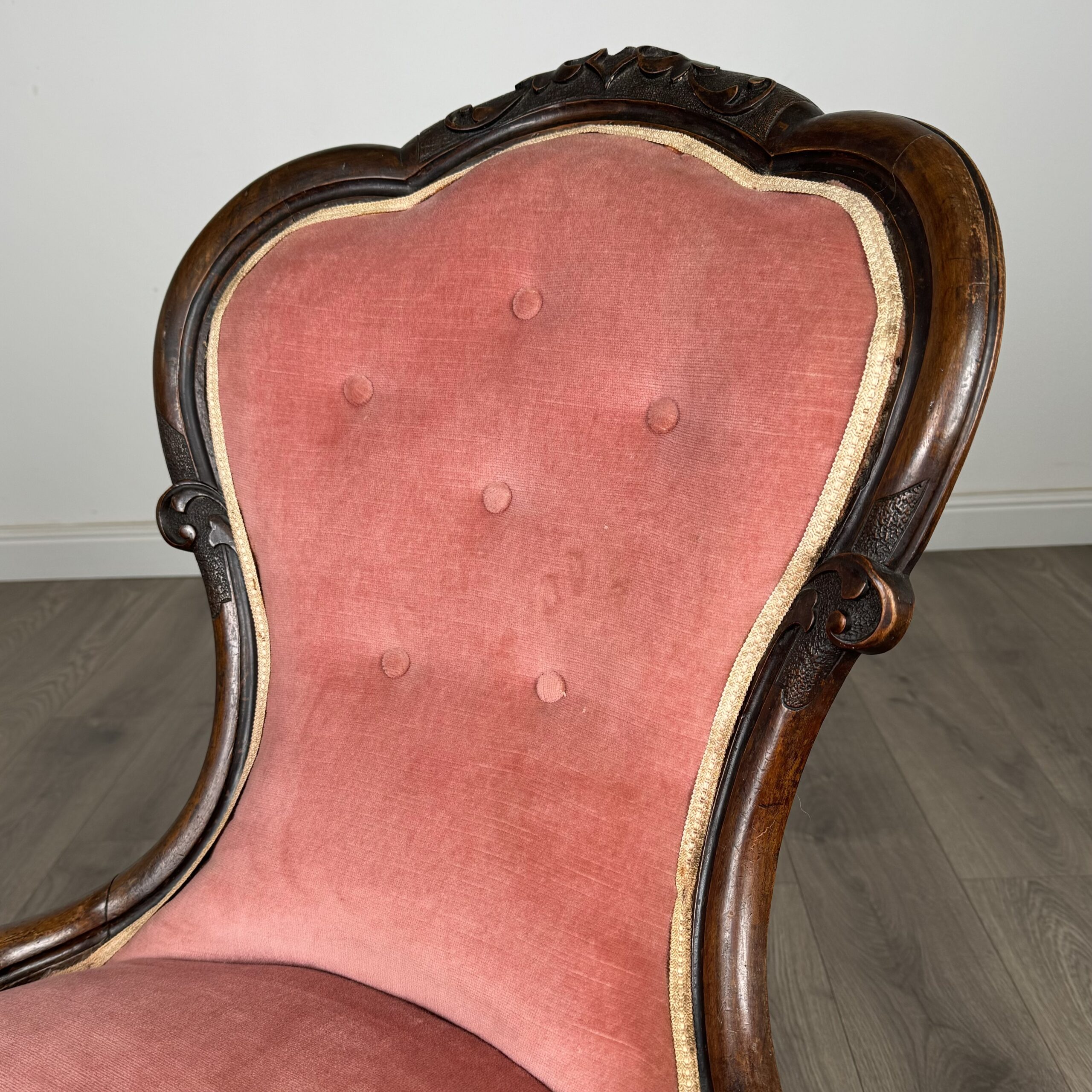 Antique 19th Century Armchair / Nursing Chair In Mahogany