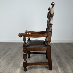 Antique 20th Century Pair Of Fine Quality Armchairs In Oak
