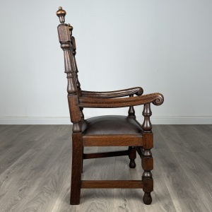 Antique 20th Century Pair Of Fine Quality Armchairs In Oak