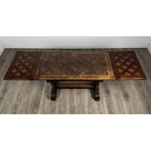 Antique 20th Century Fine Quality Draw Leaf Dining Table In Oak