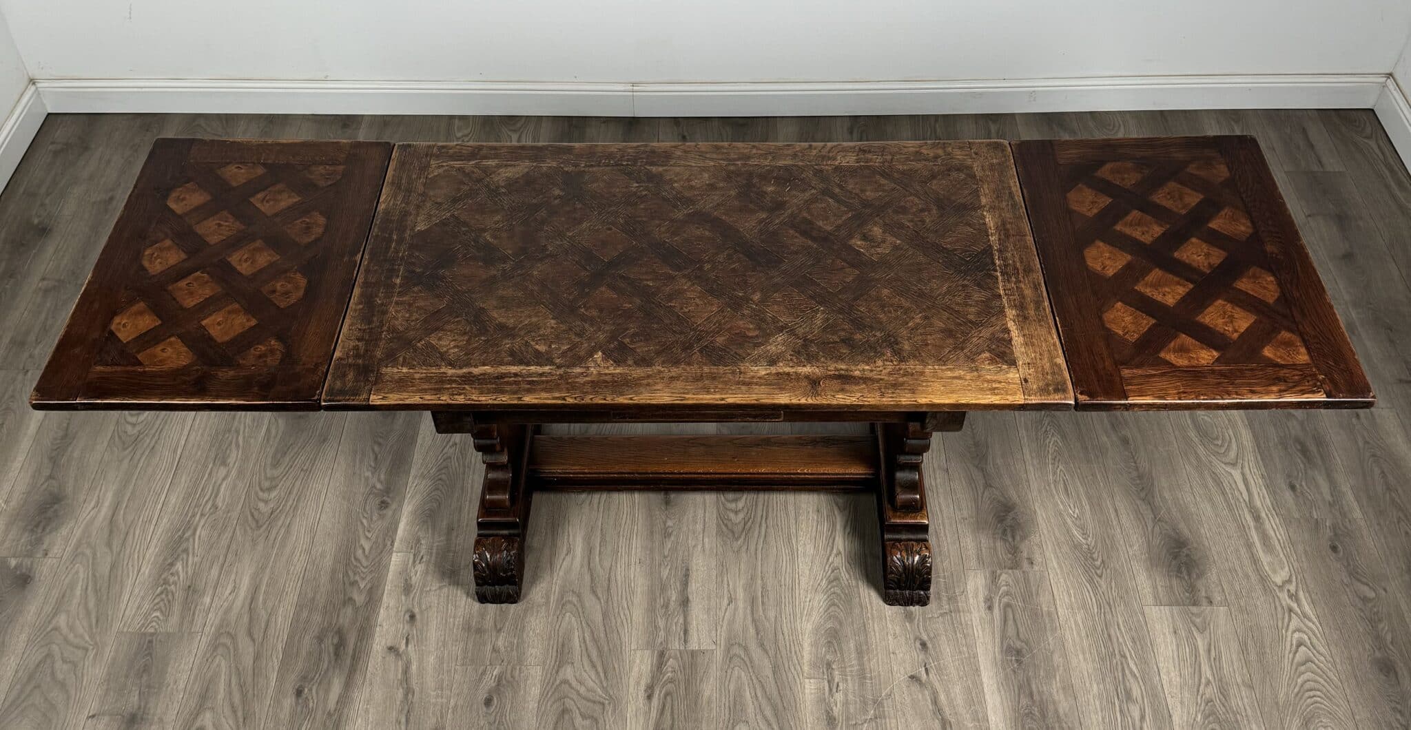 Antique 20th Century Fine Quality Draw Leaf Dining Table In Oak
