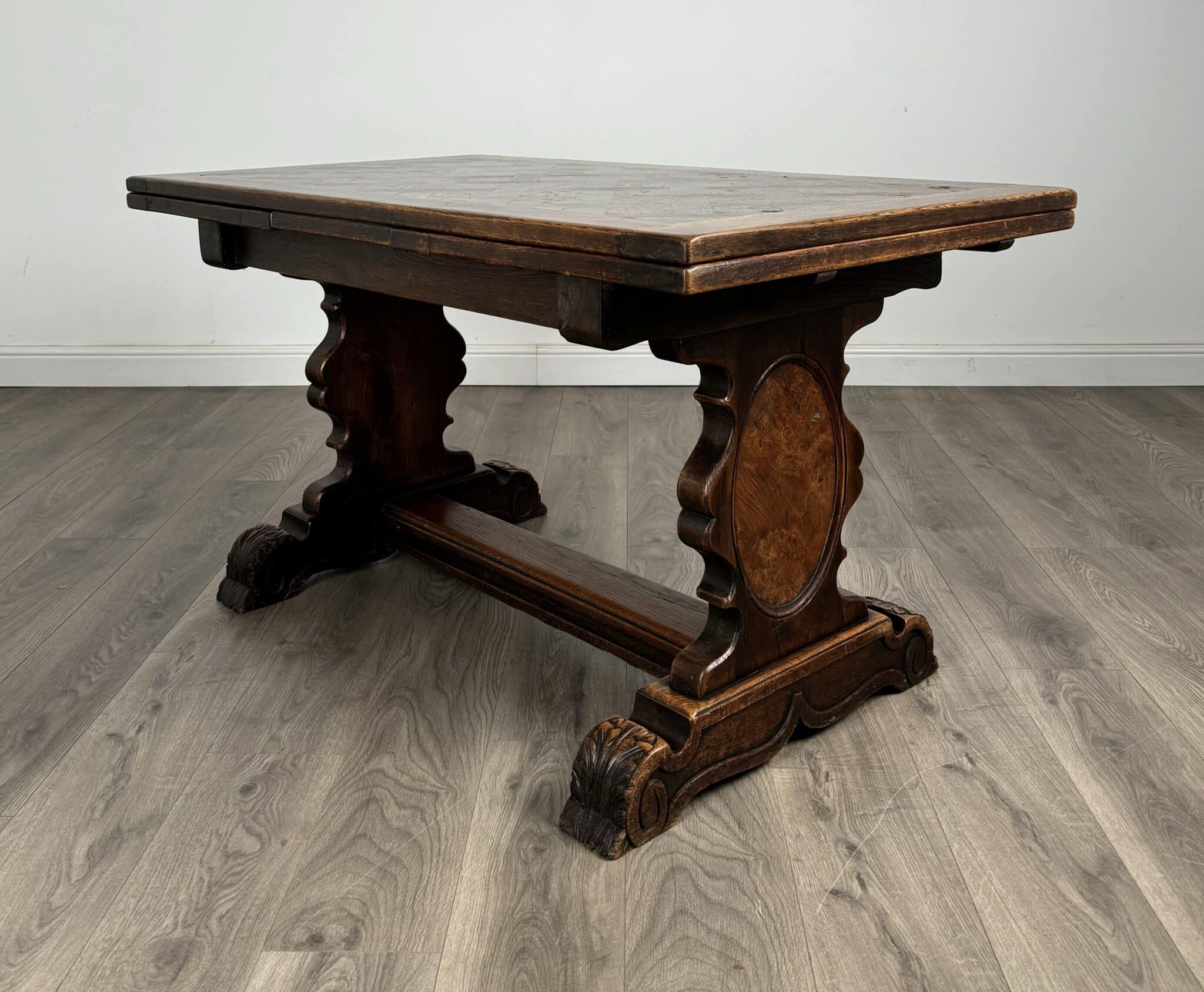Antique 20th Century Fine Quality Draw Leaf Dining Table In Oak